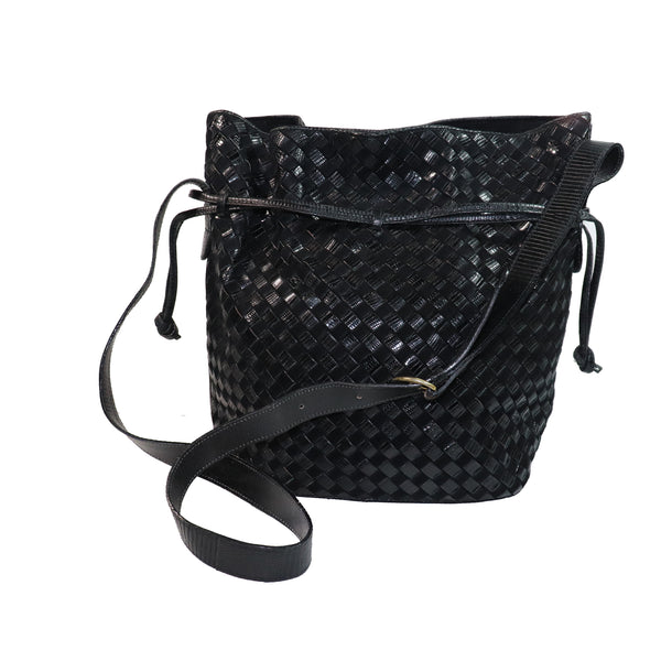 Bottega Veneta V Woven Drawstring Tote Bag in Black