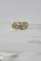 DIAMOND Cut and 18 Karat Textured Gold Ring Size 5