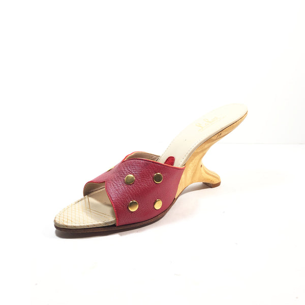LA ROSE Red Leather w/ Gold Detail & Boomerang Heels Size 7.5
